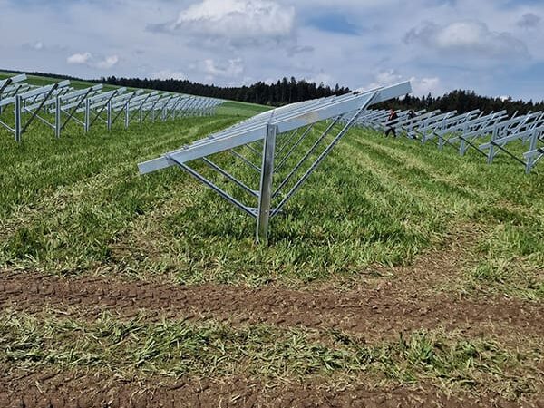 Installation of ground mounted photovoltaic panels Reitzendorf Solar Park 2