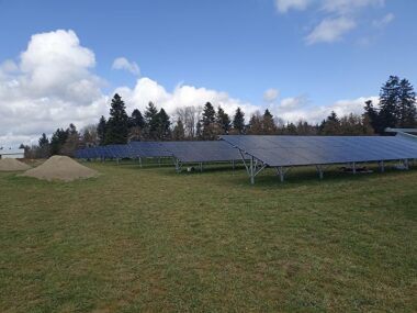 Structura panouri fotovoltaice la sol 2V 1 2 vertical 1 stalp 4
