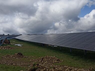 Structura panouri fotovoltaice la sol 2V 1 2 vertical 1 stalp 8