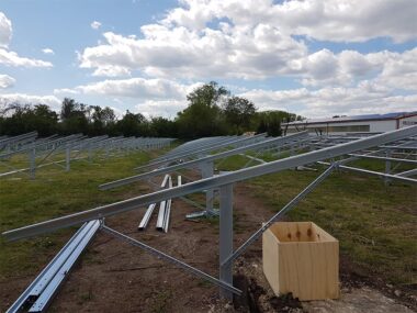 Structura panouri fotovoltaice la sol 4 Orizontal 4 orizontal 1 stalp 1