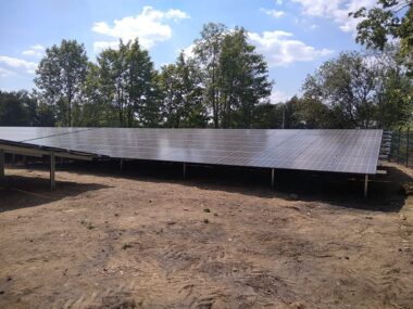 Structura panouri fotovoltaice la sol 4V Est Vest 4x4 vertical 2x2 stalpi 1